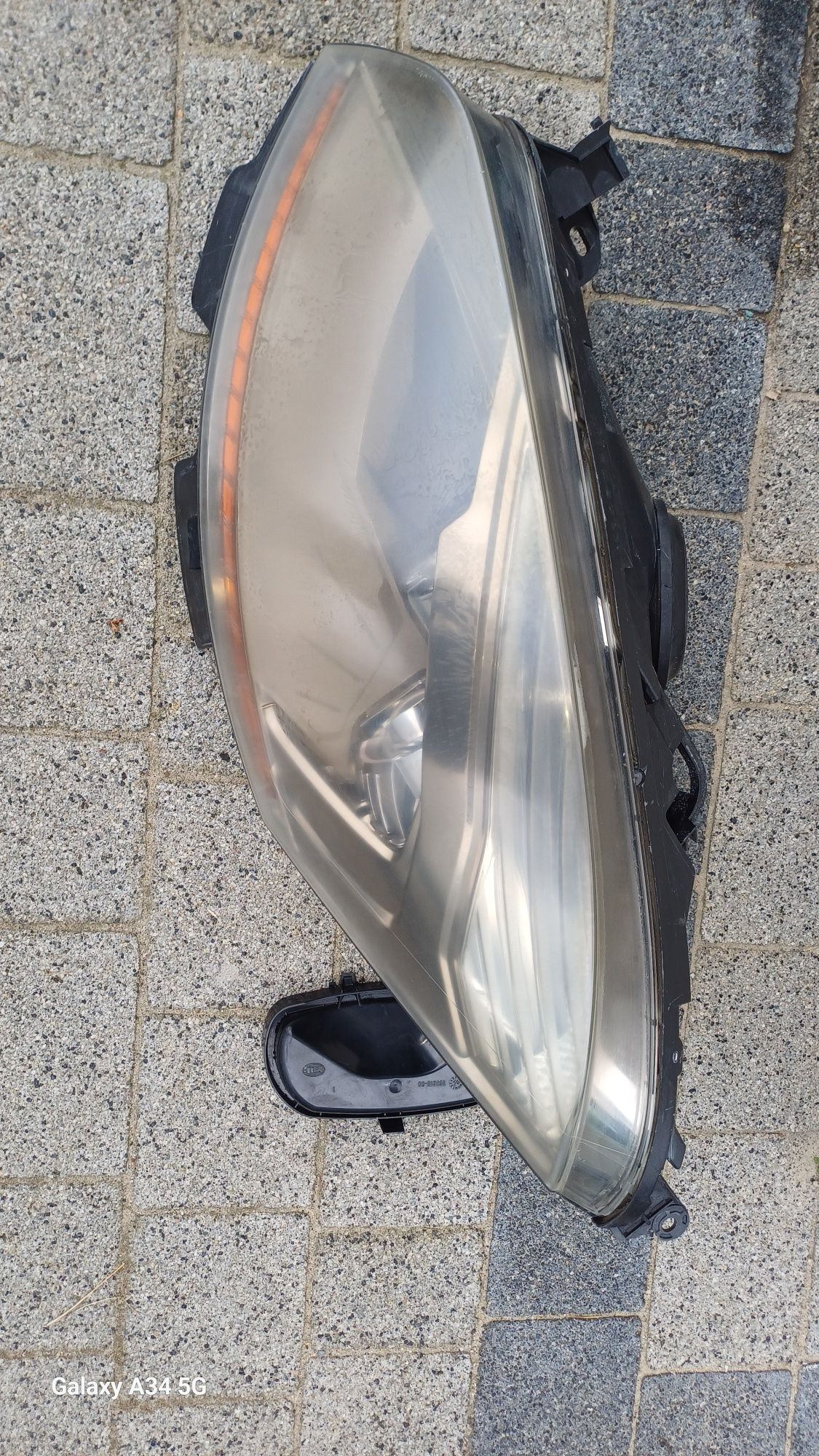 Lampa przednia lewa citroen C4 Picasso l xenon