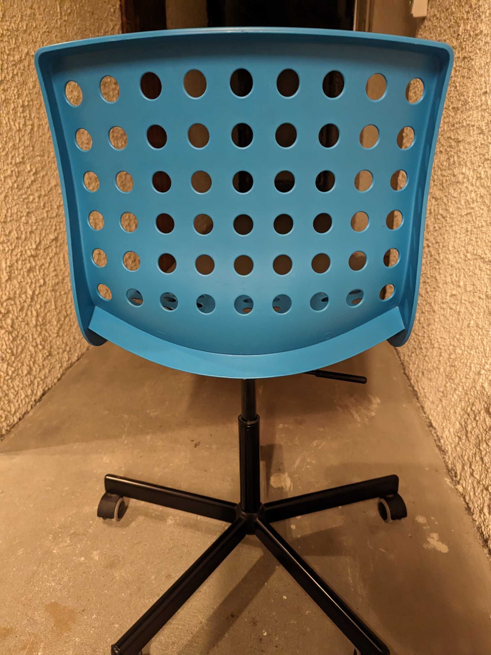 Krzesło IKEA. Dla dzieci.