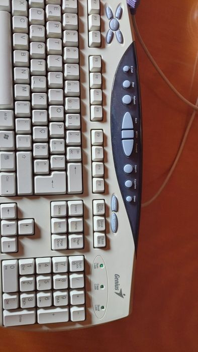 PS2 Computer Keyboard64550414898178122