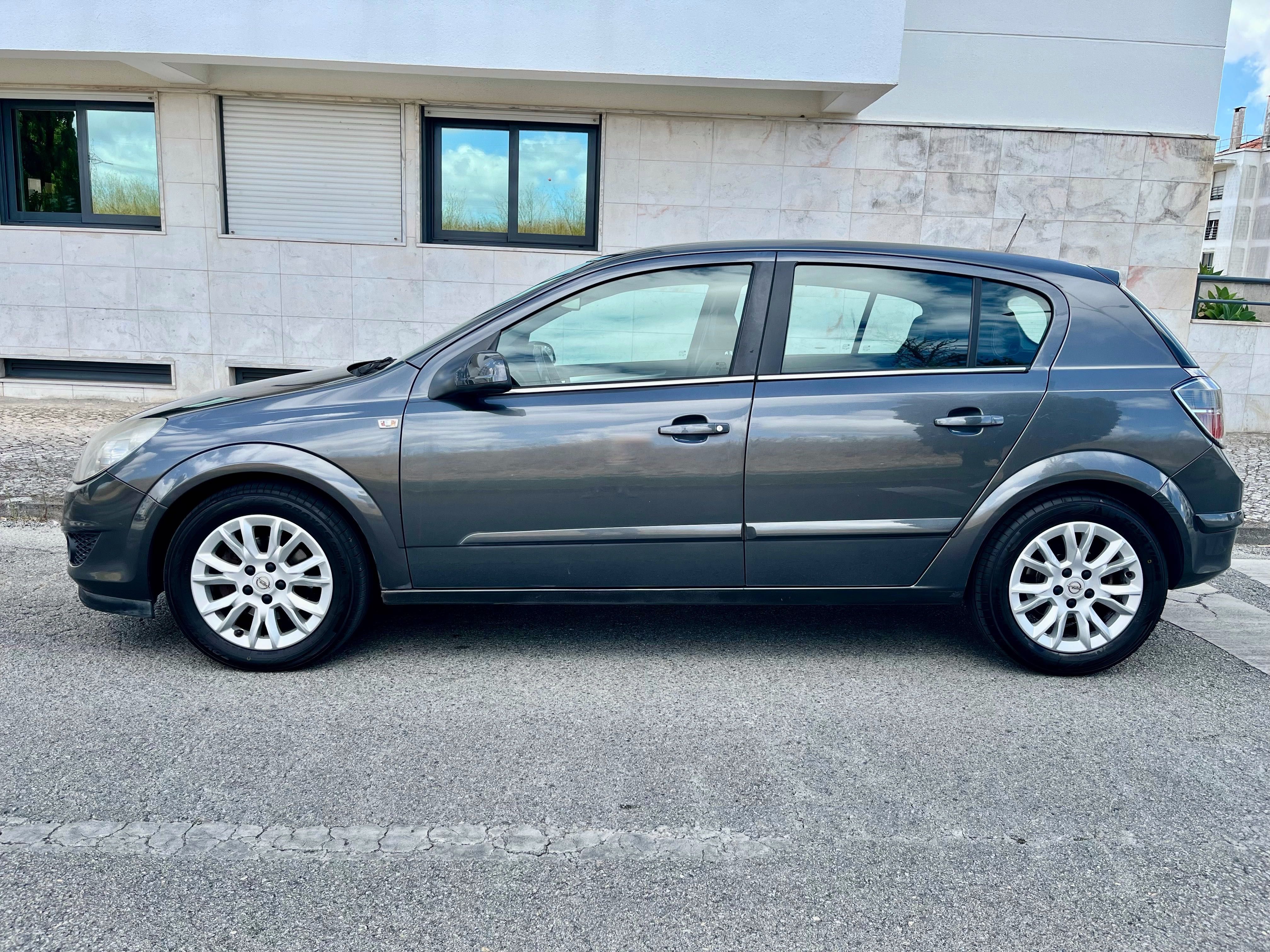 Opel Astra 1.7 CDTi 110CV ECOflex AC