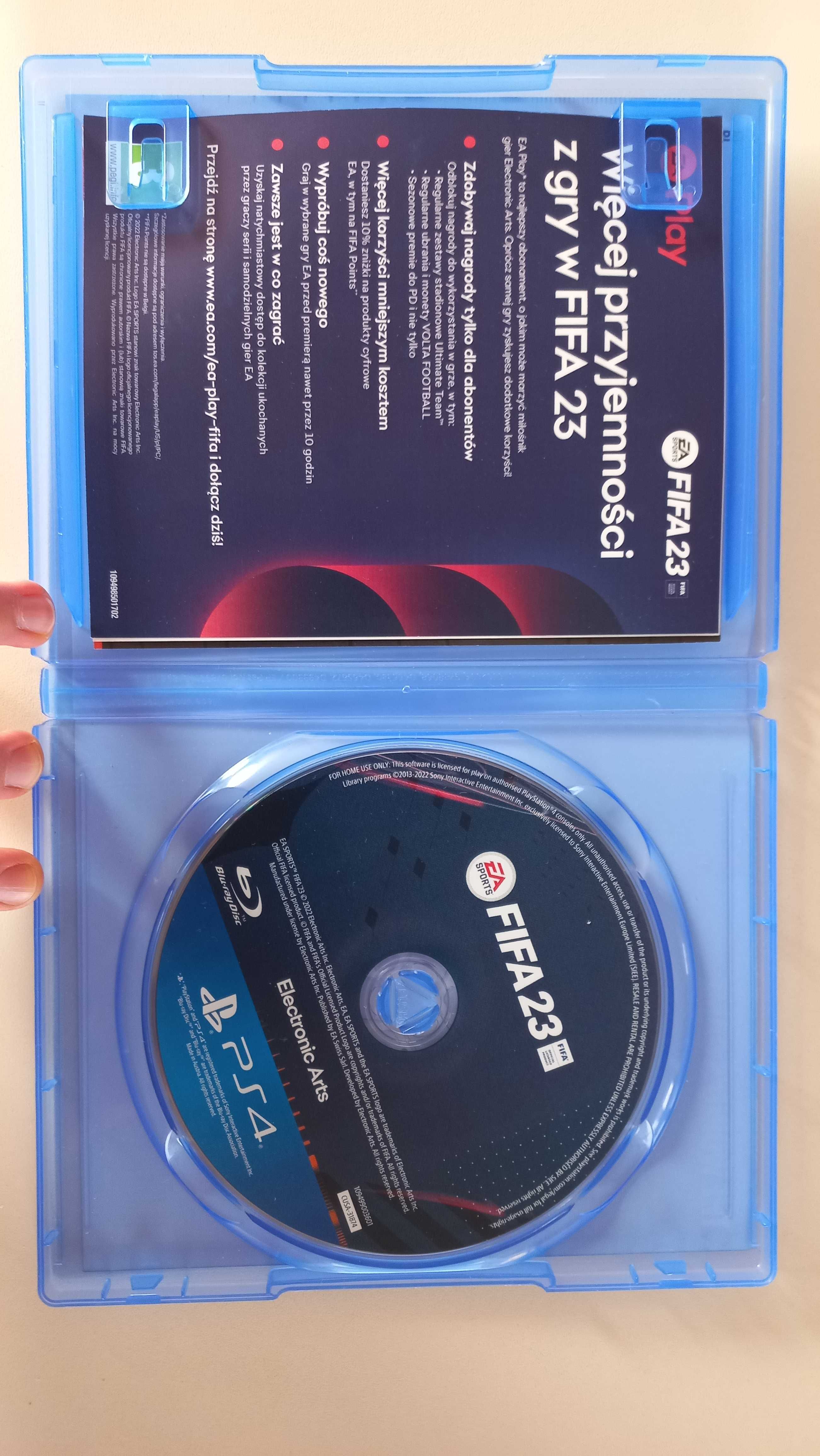 PlayStation 4 Slim 500GB – pełen zestaw + darmowa gra Fifa 23