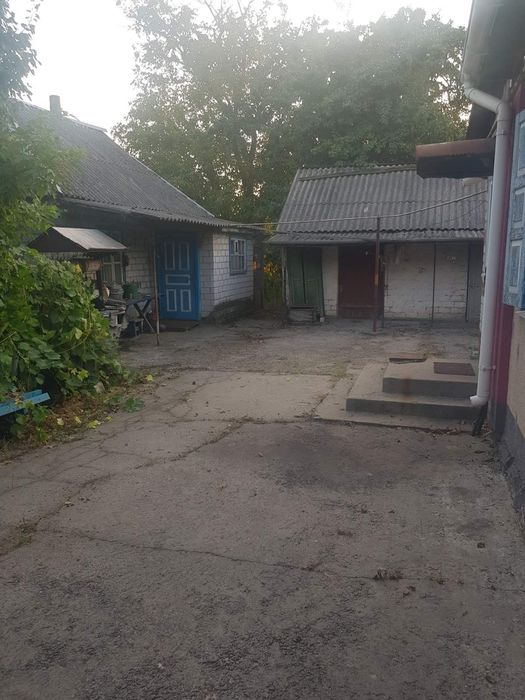 Продам ДОБРОТНИЙ будинок с.Рокитне( передмістя КРЕМЕНЧУКА,до 10 км)