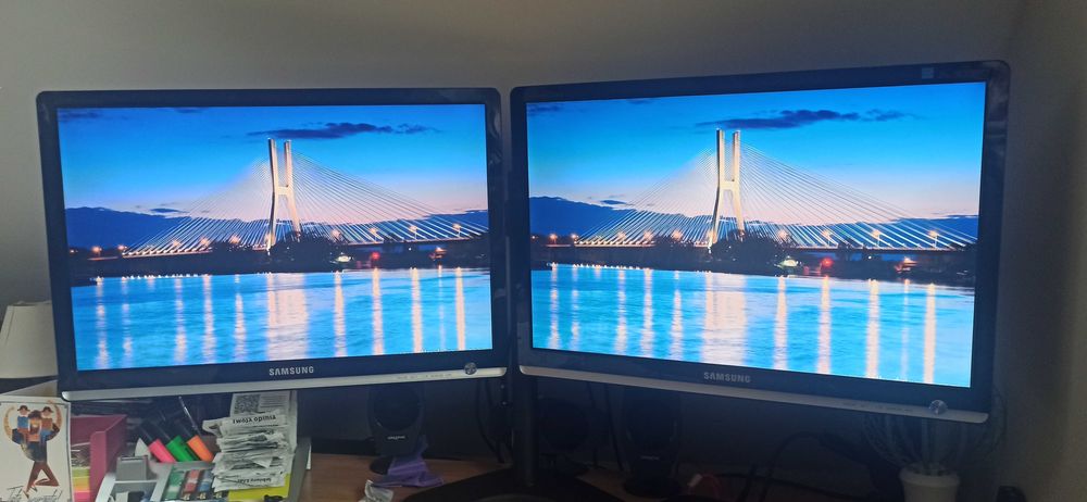 Dwa monitory Samsung SyncMaster 226BW, 22 cale, stan bardzo dobry!