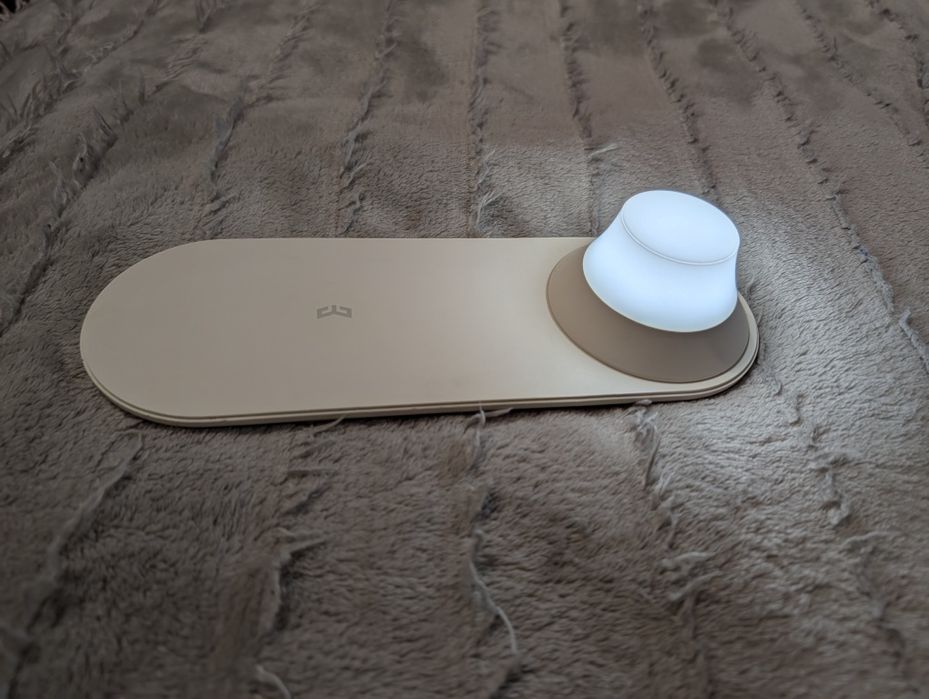 Ładowarka bezprzewodowa + lampka nocna