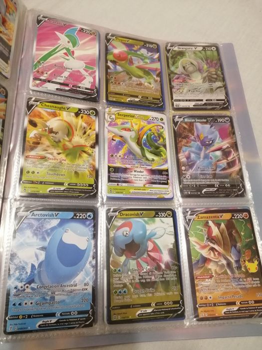 Карты Pokemon Pikachu VMAX. Raichu, Charizard. Коллекционные карты.