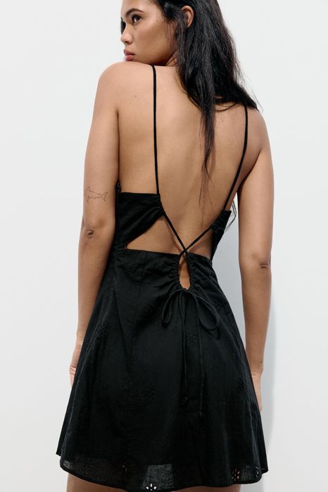 Сукня Zara з вишивкою з гарною спинкою