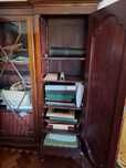 Móvel livreiro, louceiro ou roupeiro de canto