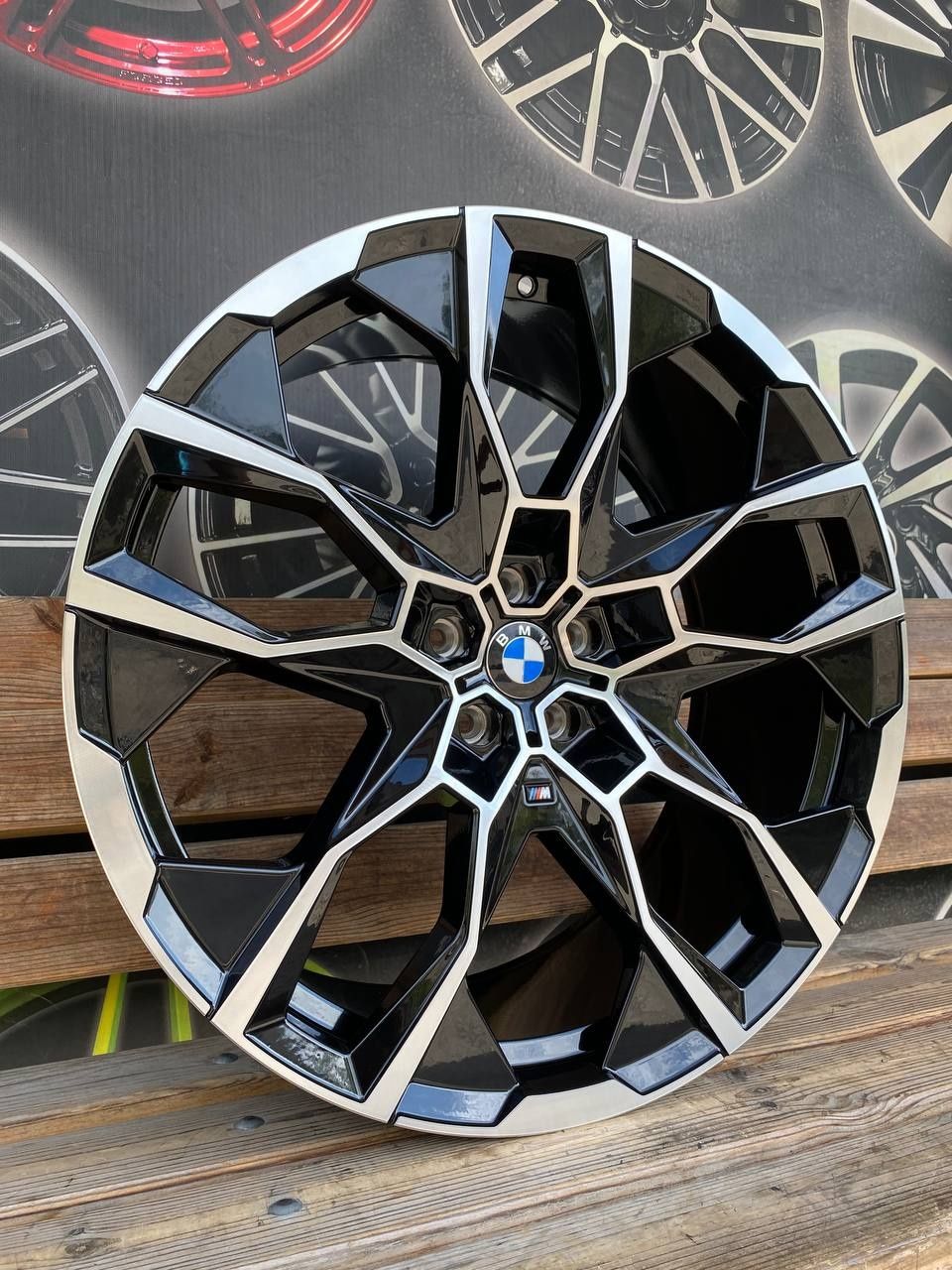 777 Новые разноширокие диски стиль 913М R22 5/112 BMW G06 G05 G07