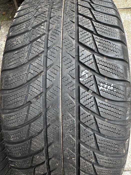 Шини BRIDGESTONE 225/50 R17 98H, Blizzak LM001, зимова резина