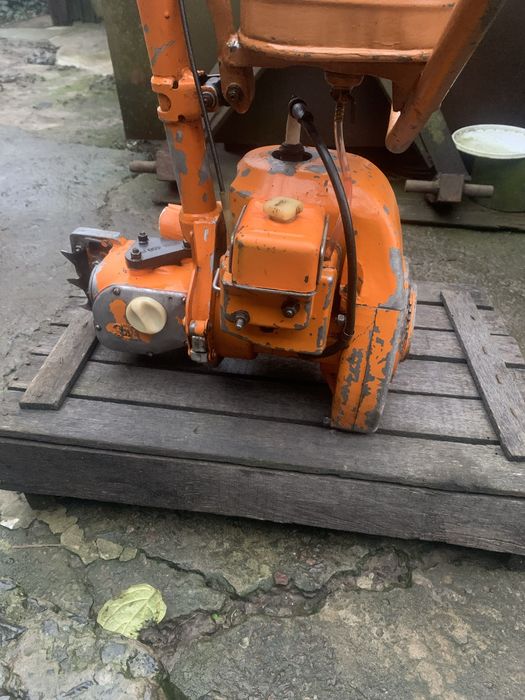 Продам бензопилу урал дружба