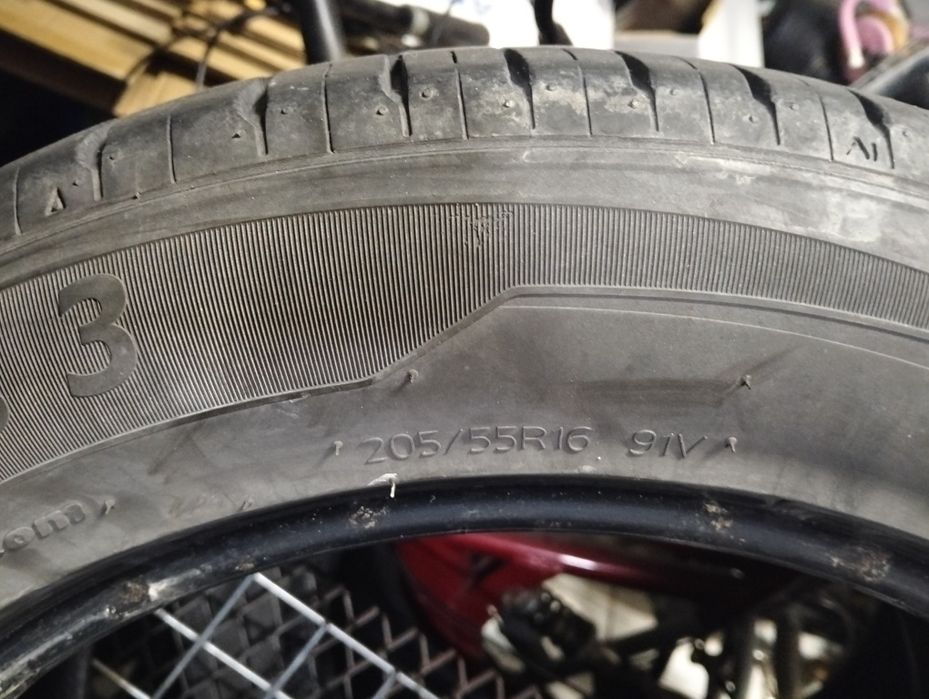 Pneus 205.55 R16 semi novos
