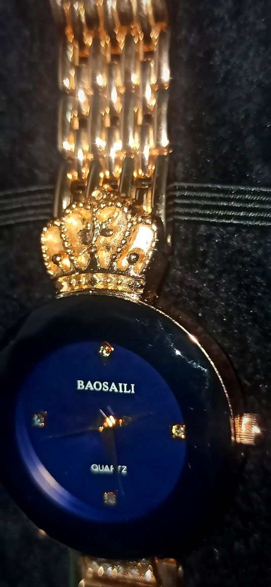 Часы женские Baosaili синий циферблат, новые. Не Rado