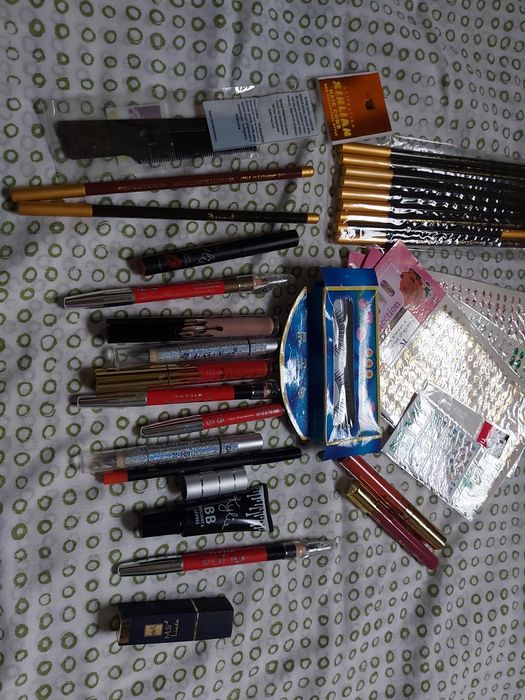 Набір нової косметики ціна ЗА ВСЕ