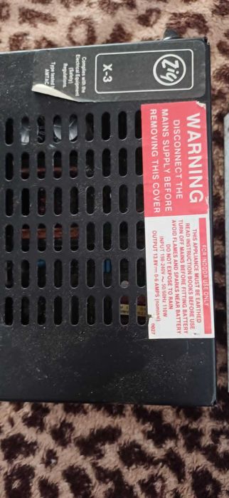 Zasilacz Przetwornica, Ładowarka 230V/ 12V przyczepa kempingowa kamper