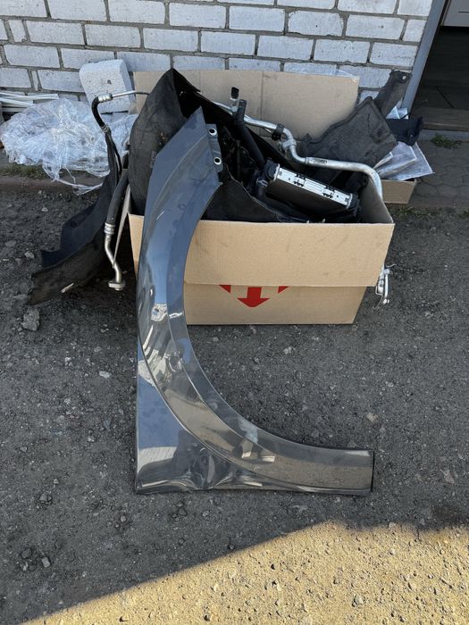 Крило переднє праве AUDI TT MK3 (2014 і вище)