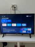 Tv smart cor- preto semi novo com pouco tempo de uso