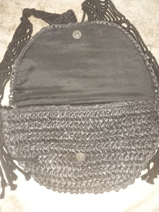 Плетенна сумочка на плетенному ремінці