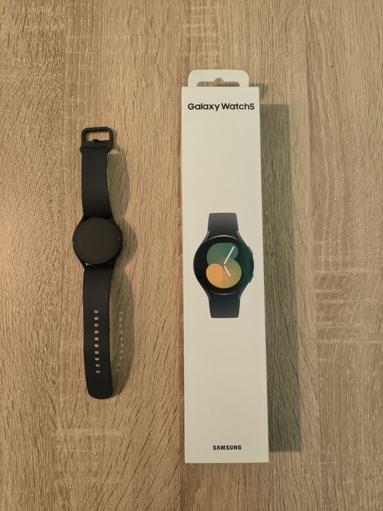 Samsung Galaxy watch 5 Czarny 40mm Wi-Fi Bluetooth WearOs GWARANCJA