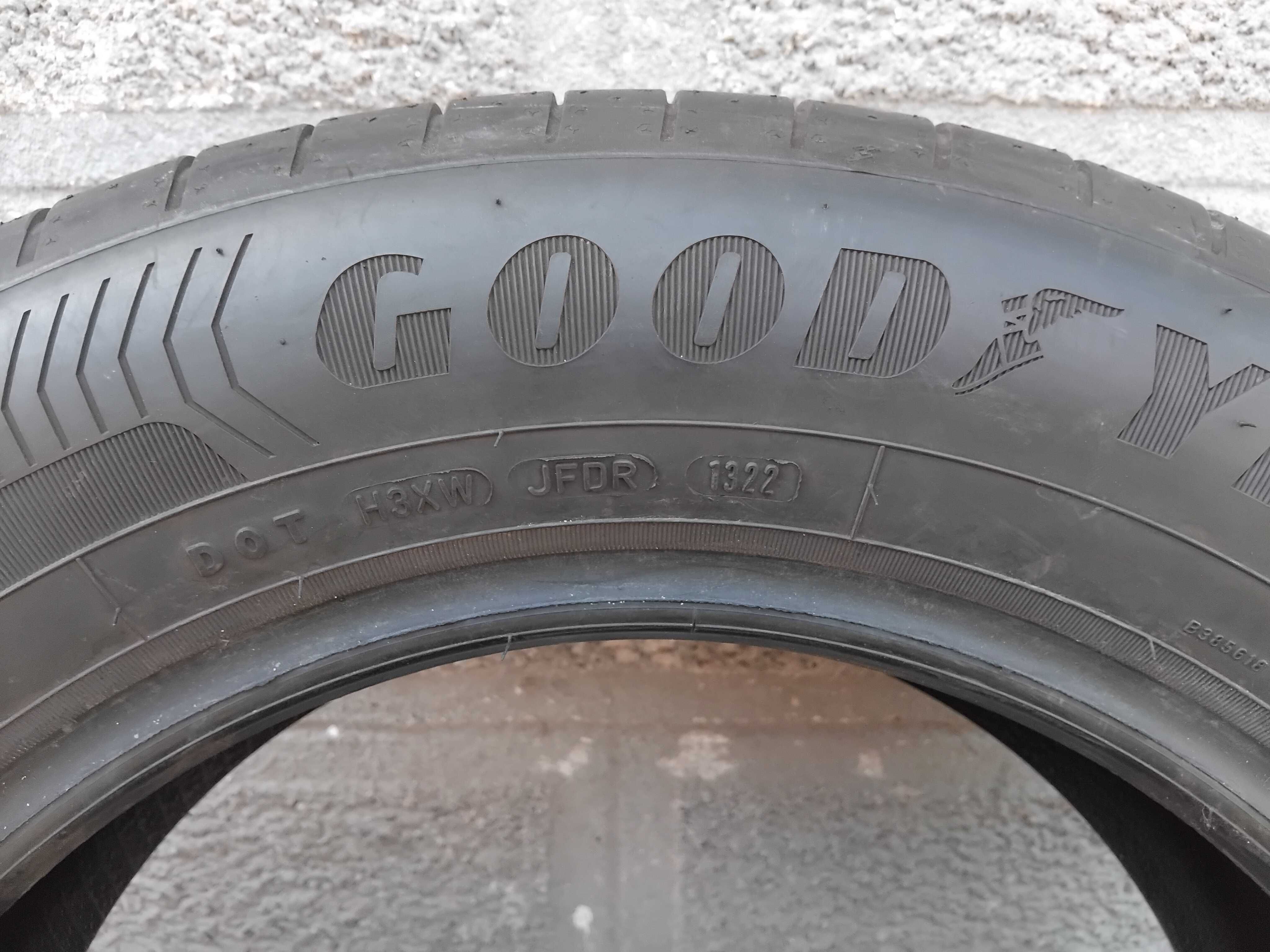 2 шини 99% Goodyear EfficientGrip Performance 205/60 R16 92V 2022-21р