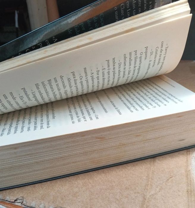 Livro "Lady Midnight" de Cassandra Clare