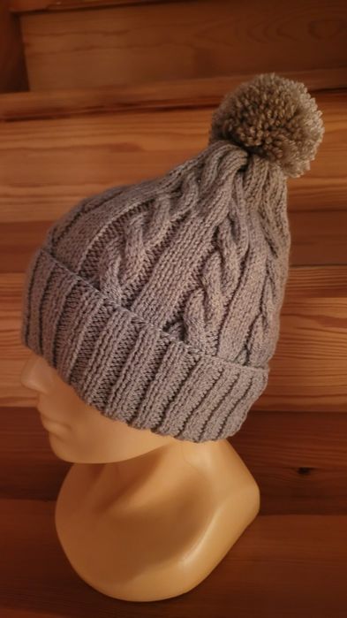 Czapka ręcznie robiona