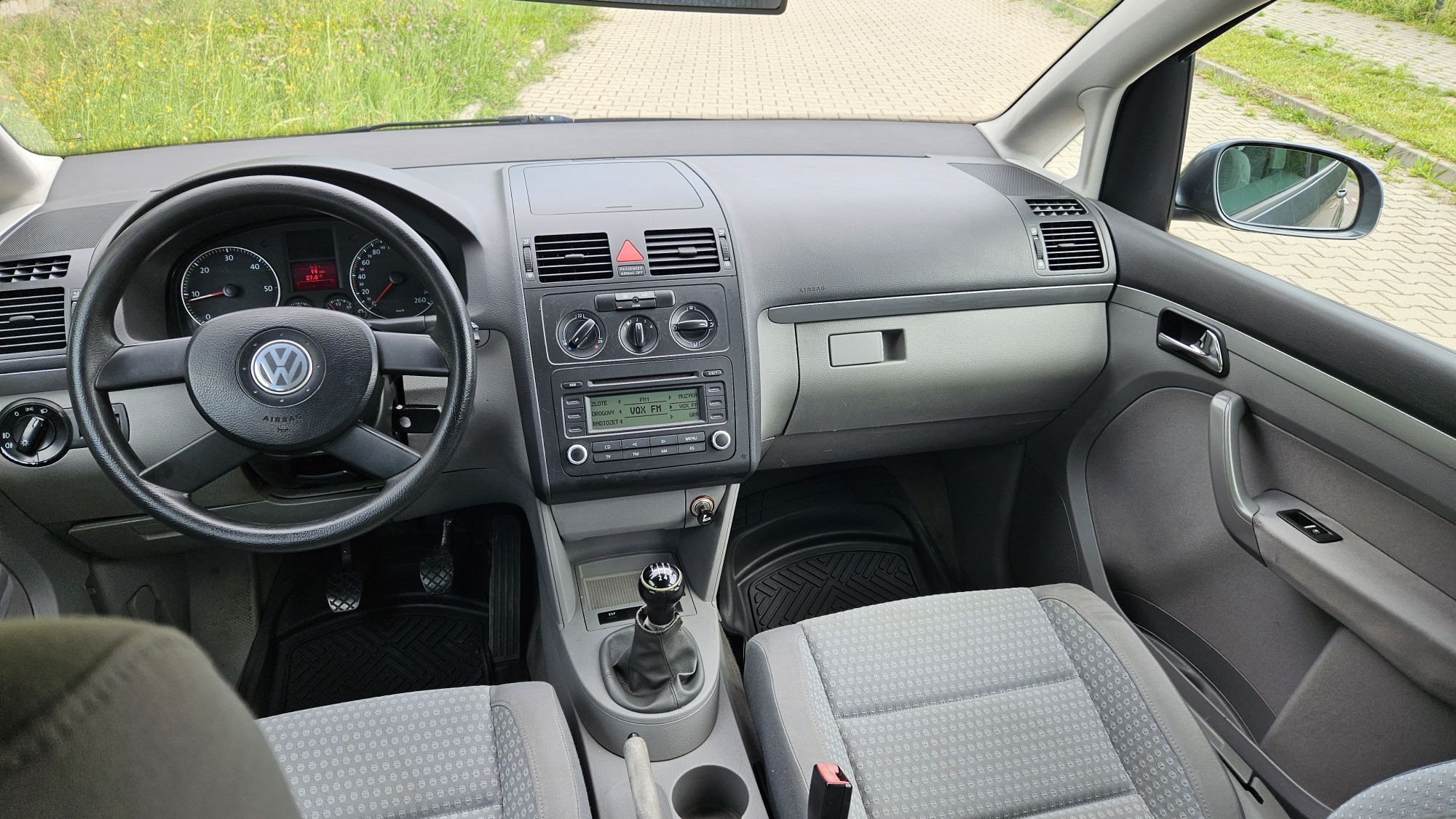 VW TOURAN 2.0 TDi !! KLIMA SPRAWNA , Nowe Kpl Sprzęgło !! Bez Rdzy !!