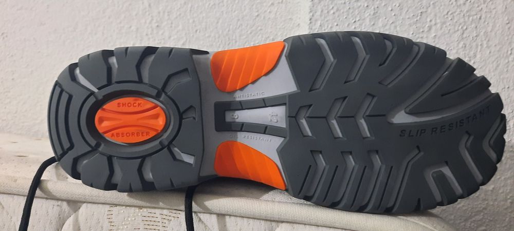 Calçado de Segurança Safetix n 42 (Material Novo)