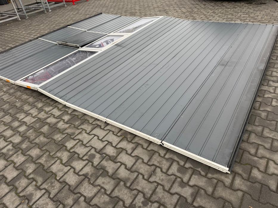 Brama 4.02x5.00 segmentowa Hormann furtka serwisowa