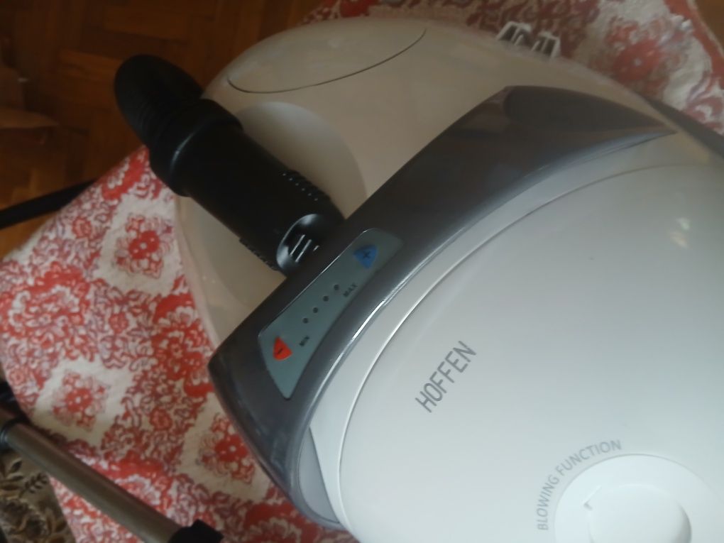 Sprzedam odkurzacz piorący marki hoffen