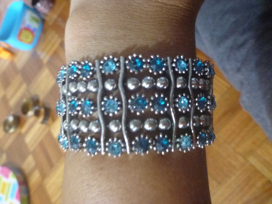 Pulseiras- varias marcas