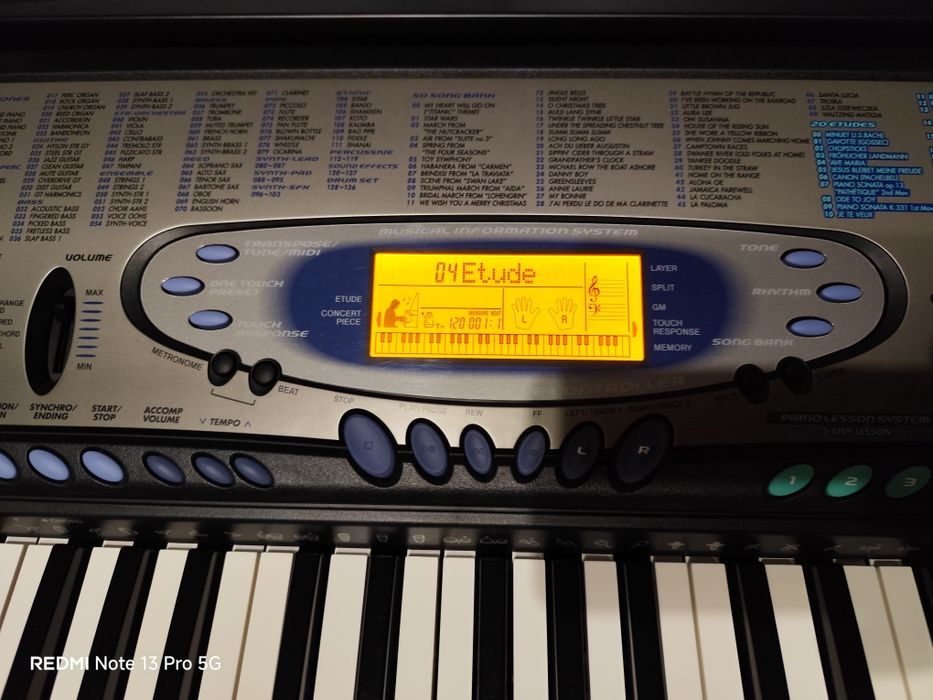 Синтезатор Casio CTK – 571 у гарному стані