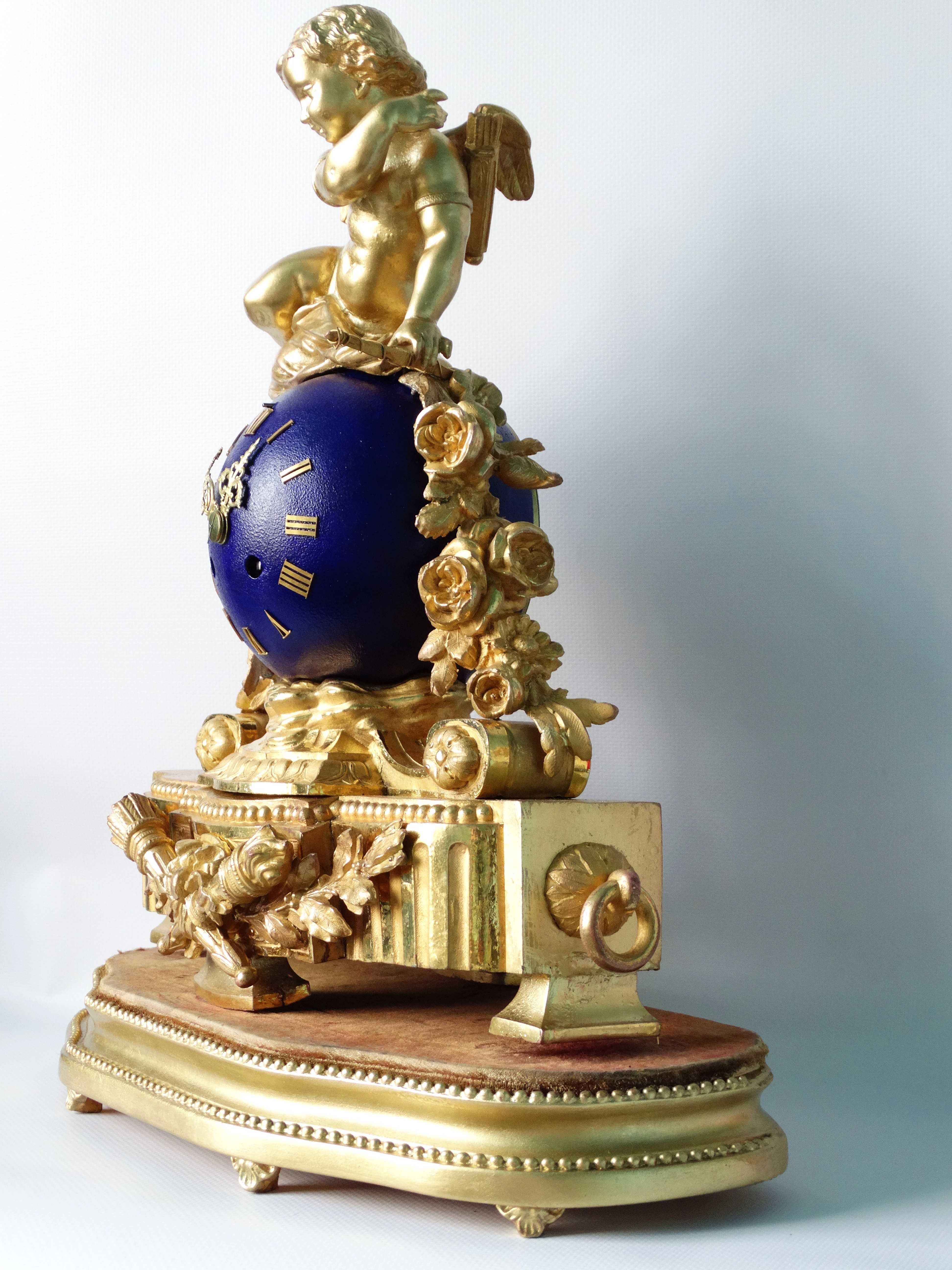 Бог любові Ерос на глобусі від Генрі Дассона XIX ст.каминные часы