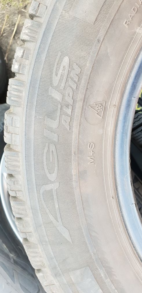 Opony zimowe Michelin 215/65r16c komplet 9mm+Gratis