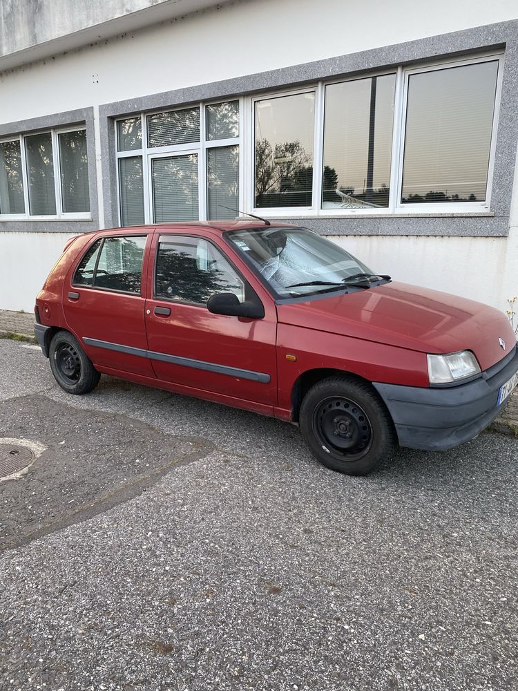 Urgente Vende-se Renault Clio