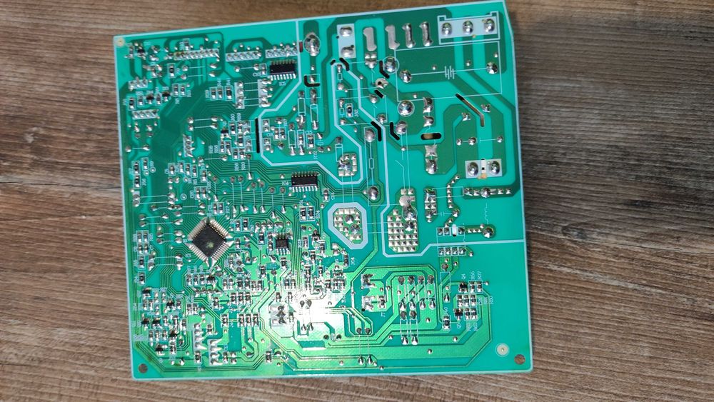 Płyta sterująca jednostki wewnętrznej klimatyzatora Rotenso Roni 6,8Kw