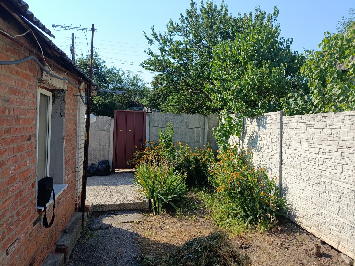 Продам частный дом район Новая Бавария ул.Урожайная,под ремонт ц26 т.д