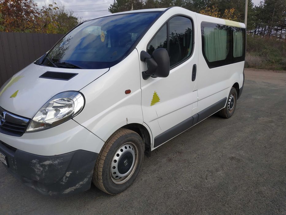 Продам Opel Vivaro 2.5D