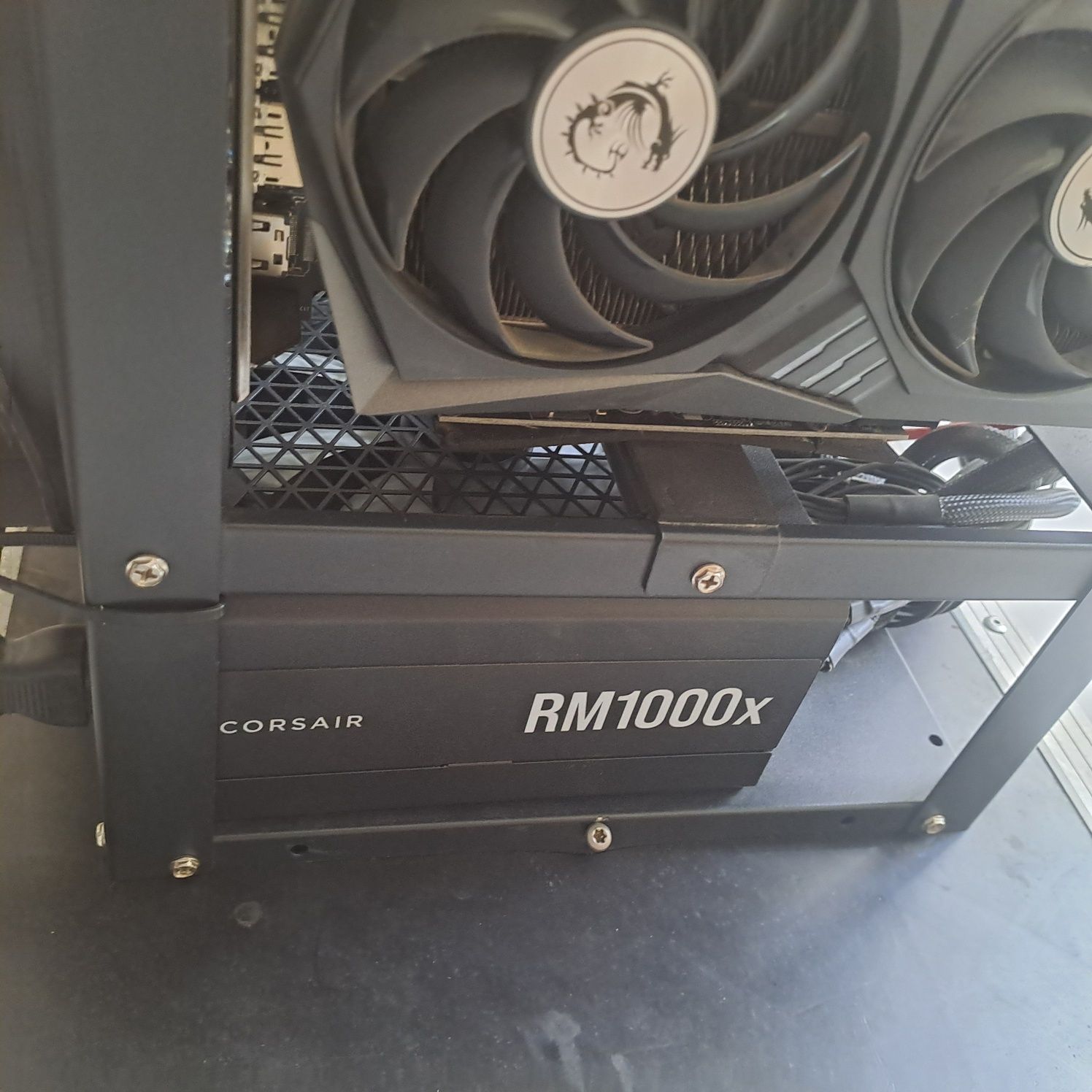 Koparka kryptowalut 4x RTX 3080 MSI BEZ LHR + Corsair PSU + Open Frame