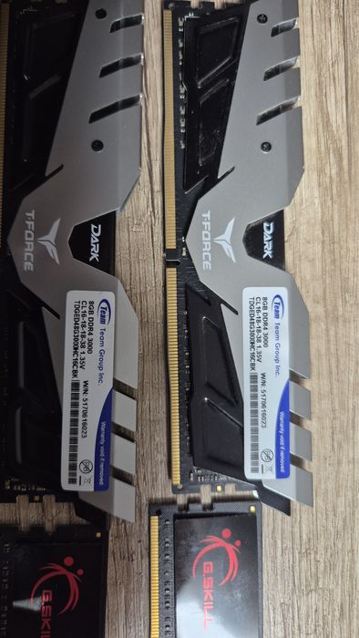 AsRock B660m Pro RS + 32GB DDR4