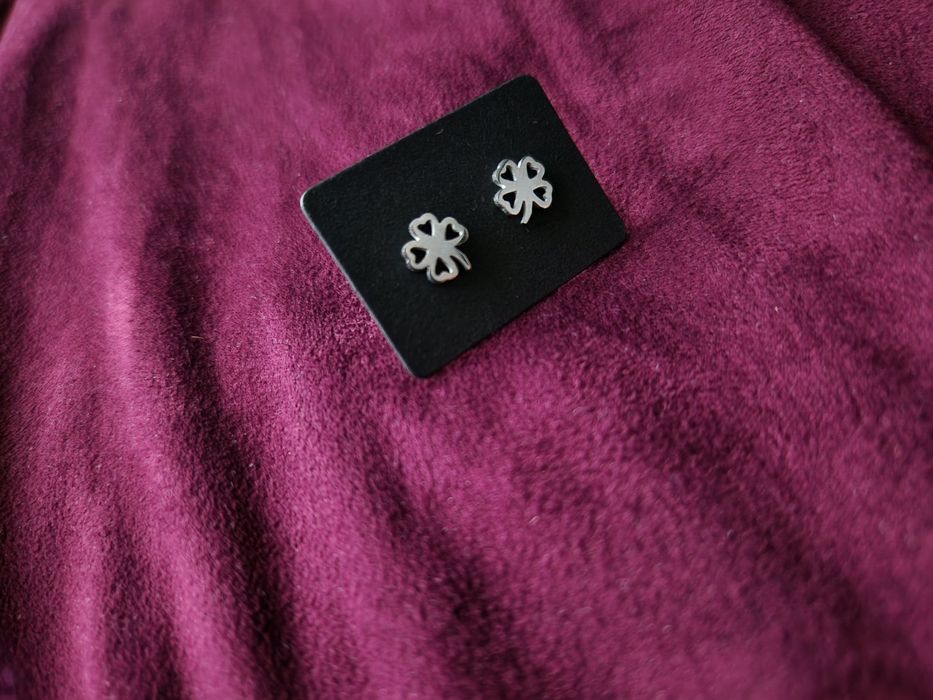 Srebrne kolczyki koniczyna stal chirurgiczna