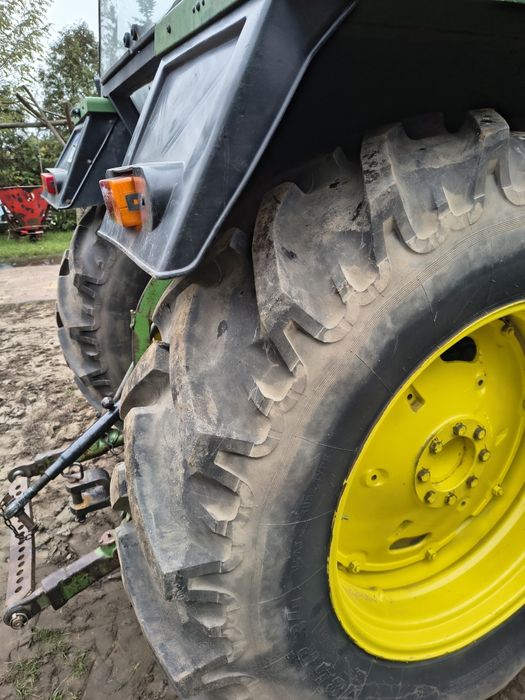 John Deere 3130 z turem. Stan bardzo dobry