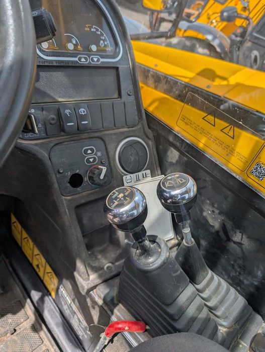 Телескопічний навантажувач JCB 531-70 (541-70 536-70 535-95 AGRI)