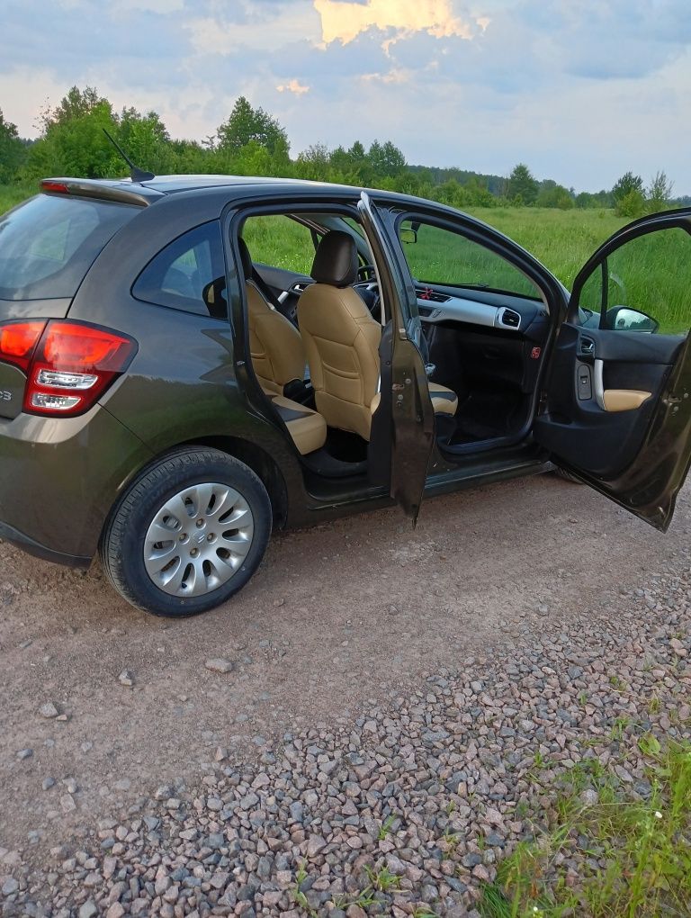 Автомобіль Citroen C3