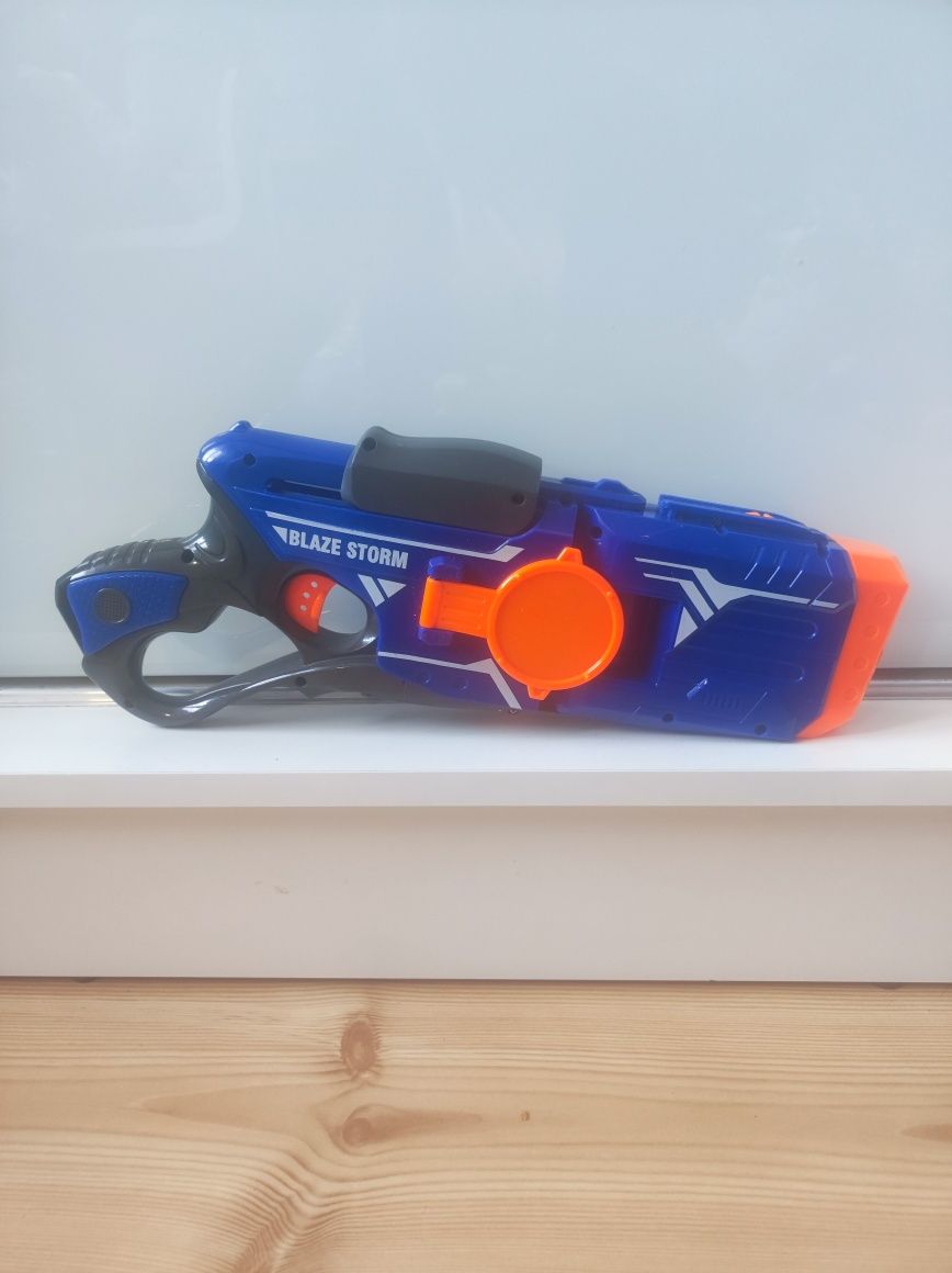 Wyrzutnia Blaze Storm pistolet jak NERF karabin strzelba