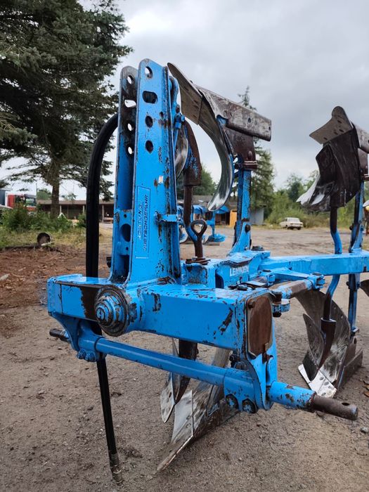 Плуг оборотний Lemken Opal 090 / 90 Лемкен опал на МТЗ