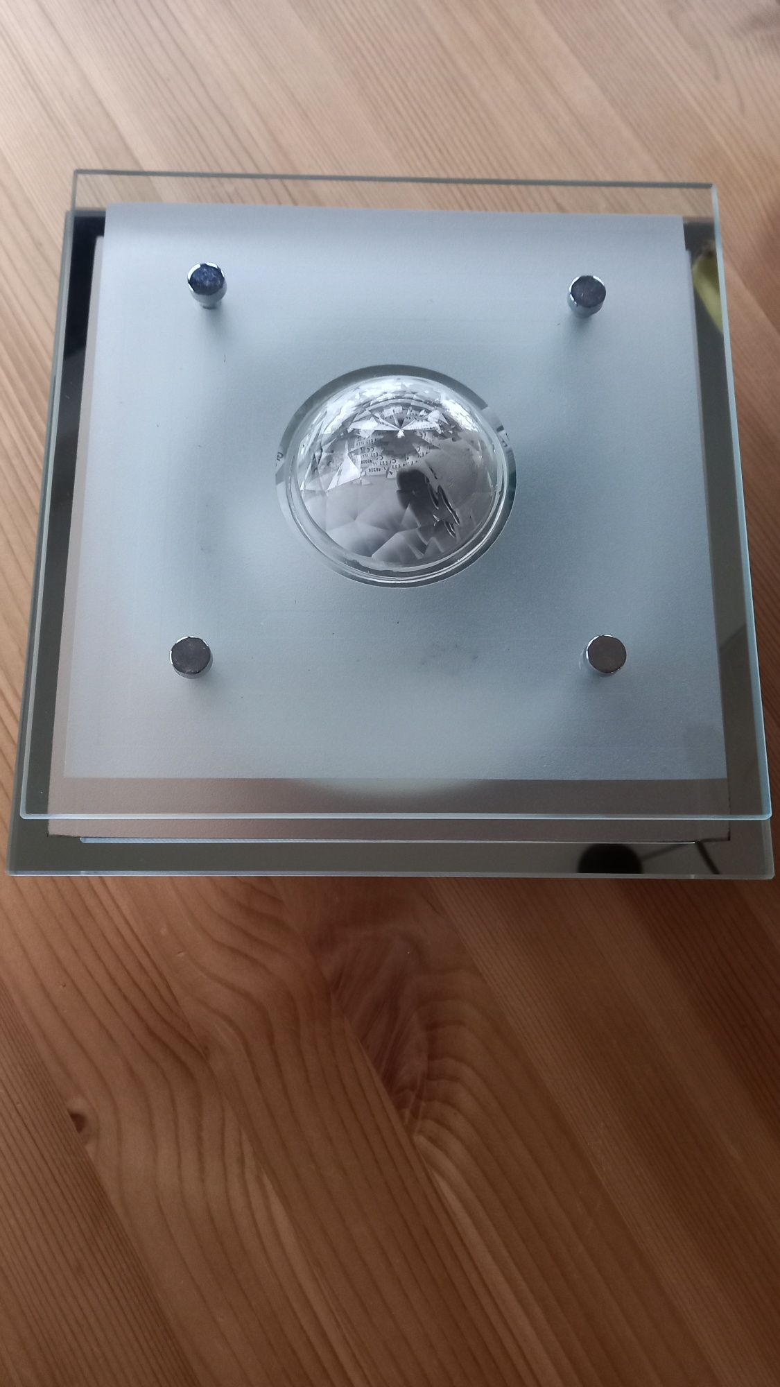 Lampy łazienkowe