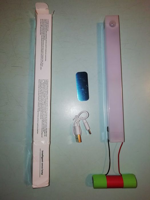 Сенсорний світильник з датчиком руху. З великим акумулятором