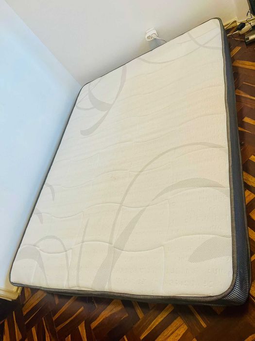 Colchão Molas Ensacadas - Ótimo Estado - 140x190