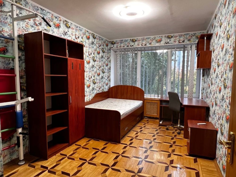 Здам видову 4к квартиру Січеславська Набережна, цирк, центр