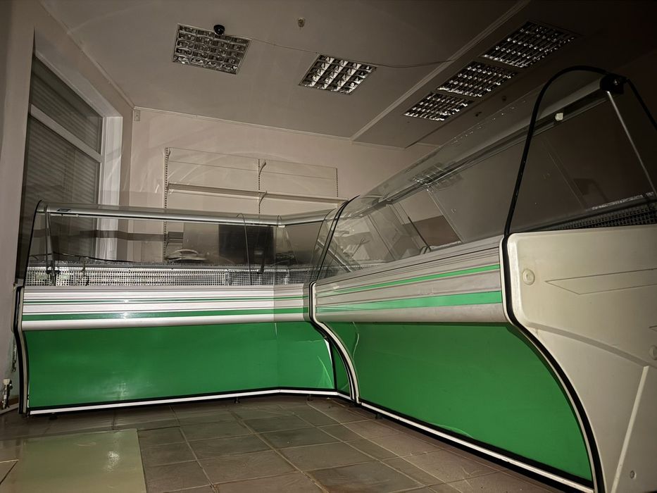 Продам холодильні вітрини